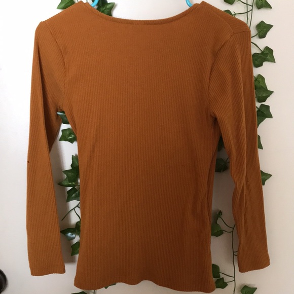 Top - Picture 3 of 3